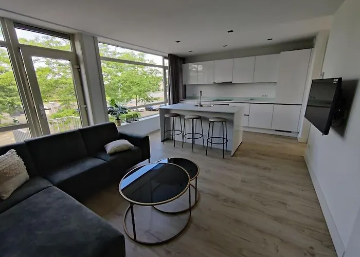 K50173 Modern Apartment Near The Center